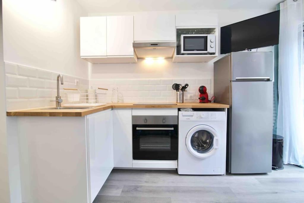 Apartament Le Dyonisos Et Piscine La Seyne-sur-Mer Zewnętrze zdjęcie